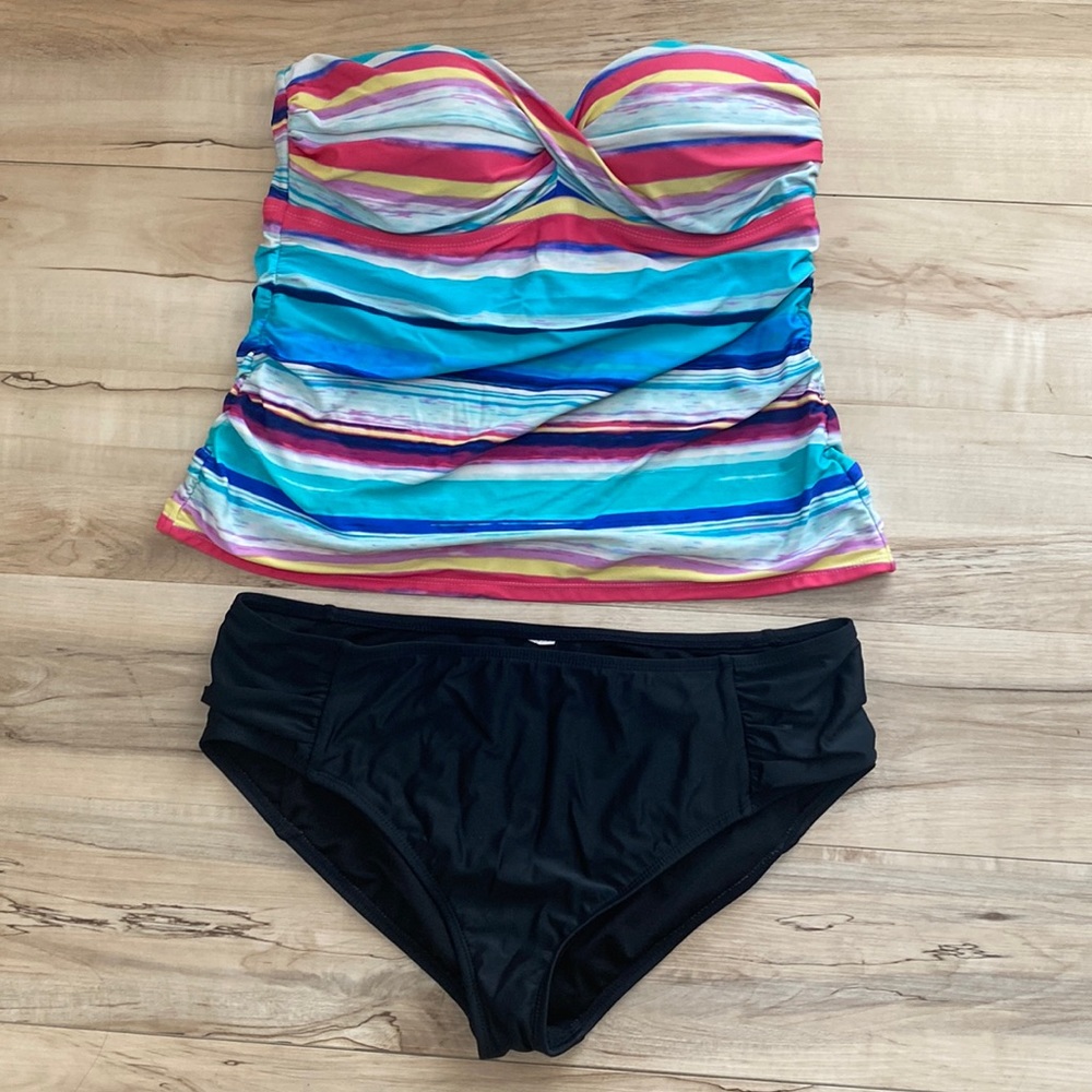 2 Bamboo Womens L Two Piece Swimsuit. Pretty Stripe Tube top with Black Bottoms